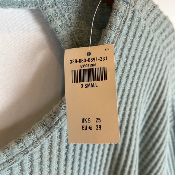 NWT Hollister Womens XS Waffle Knit Tie Front‎ Long Sleeve Top Cutout Back - Picture 6 of 11